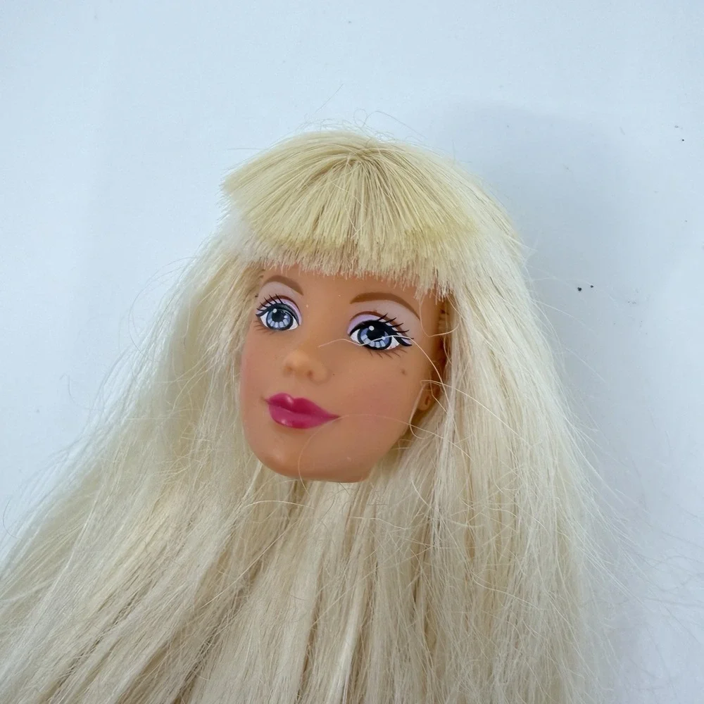 BARBIE DOLL HEAD ONLY FOR REPLACEMENT OR OOAK 1990S LONG HAIR BLONDE BANGS‎